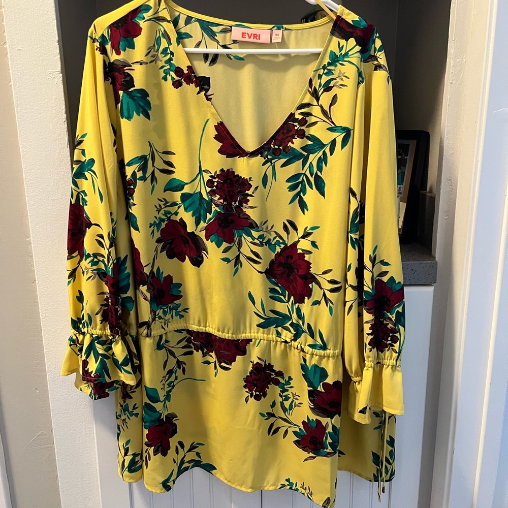 EVRI plus size floral blouse